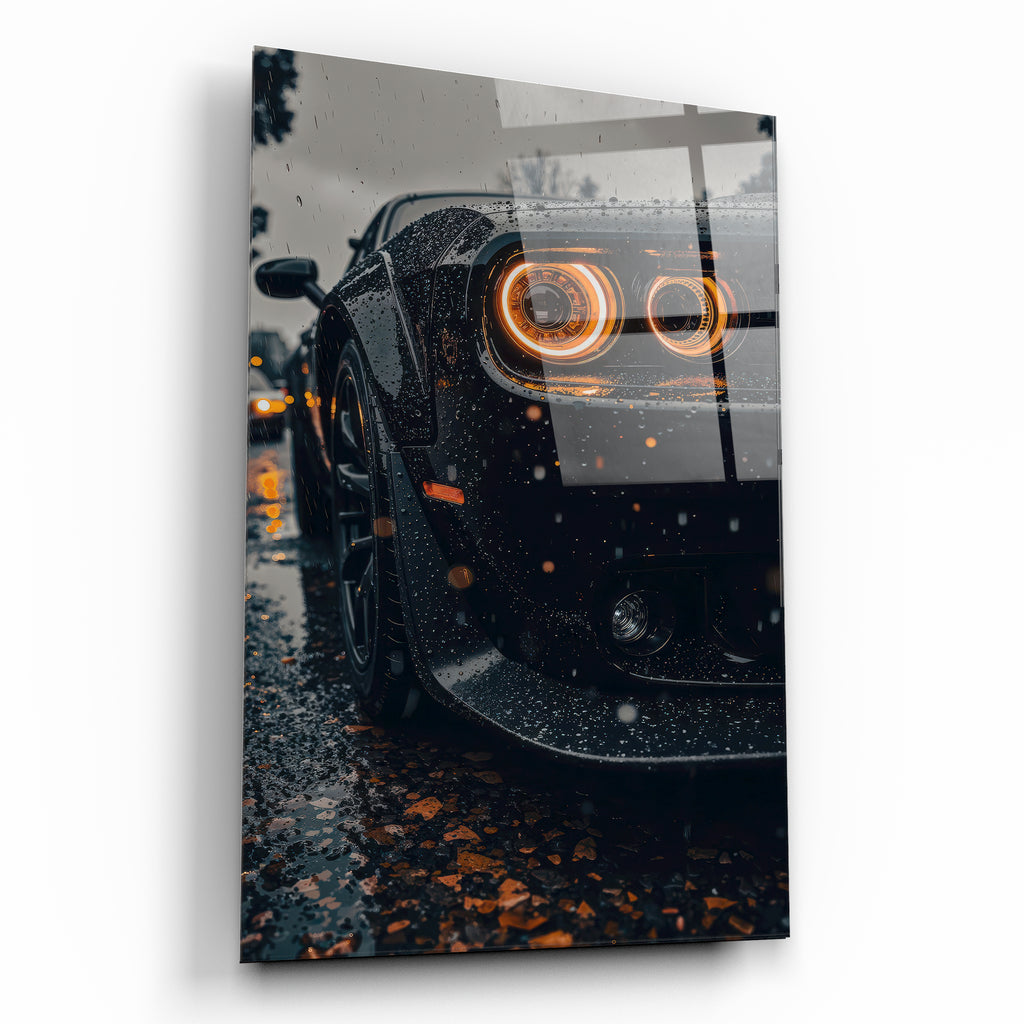 Siyah muscle car yağmurlu havada turuncu far detaylı cam tablo Tablodecor